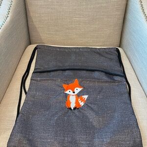 Charming Gray Drawstring Bag with Fox Motif